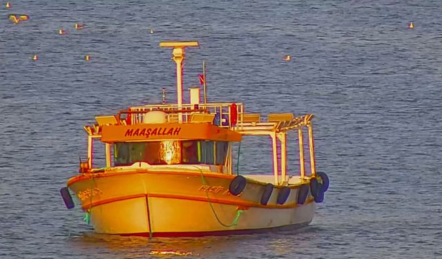 Yunan Sahil Güvenliği Türk Balıkçı teknesine ateş açtı