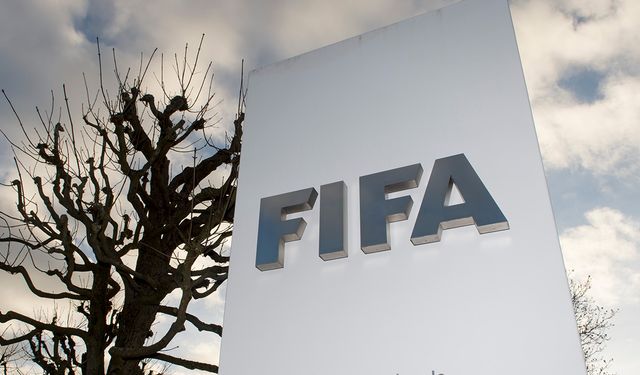 FIFA, ilave transfer dönemi talebini reddetti