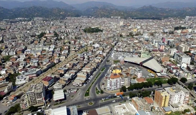 Aydın'ın eski adı nedir? Aydın hangi ilden ayrıldı? Aydın denince akla ne gelir? Aydın'ın neyi meşhur?