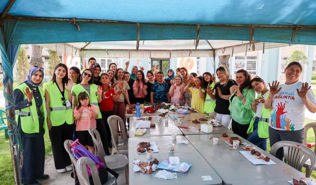 Efeler Belediyesinin eğitim hamlesi aile ekonomisine katkı sağladı