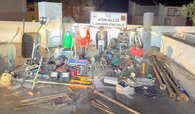 Kuşadası'nda "sel" fırsatçısı yakalandı: Jandarmadan kaçamadı