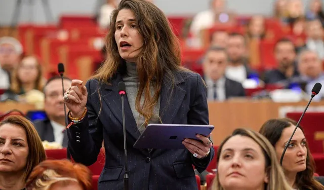 Çeşme Belediye Başkanı Lal Denizli ifadeye çağrıldı