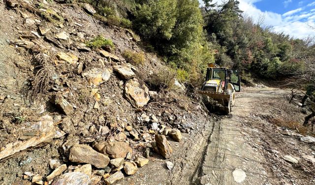 Efeler'de kapanan yollar açılıyor