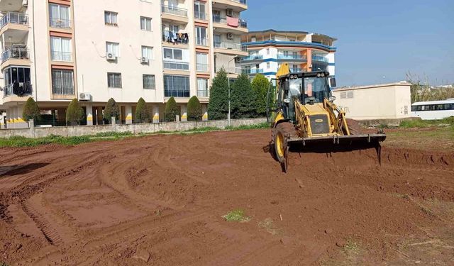 Efeler'de Fenerbahçeliler Parkı için ilk kazma vuruldu