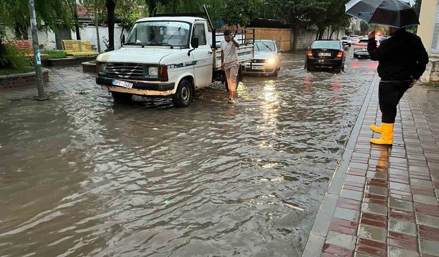 Meteoroloji'den Aydın için kuvvetli yağış uyarısı