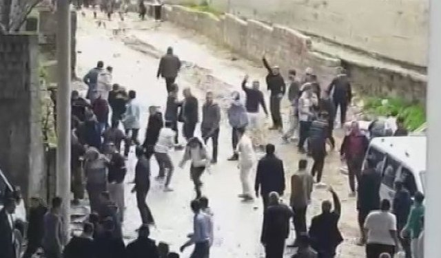 Bayram günü mahalle savaş alanına döndü: 3 ölü, 22 yaralı