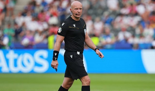 Liverpool - Galatasaray maçını Szymon Marciniak yönetecek