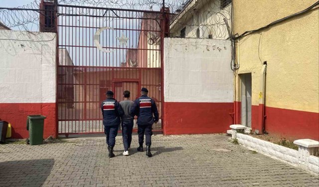 Aydın'da iki aranan hükümlü yakalandı