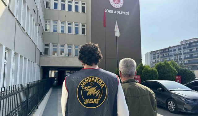 Çeşitli suçlardan aranan şahıslar jandarmadan kaçamadı