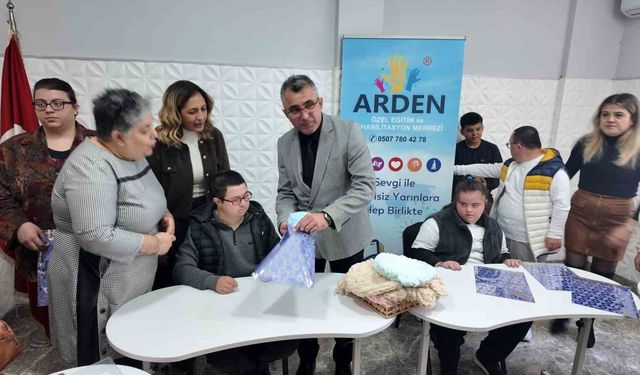 Söke'nin özel çocuklarından Şırnak'taki kardeşlerine sıcak hediye