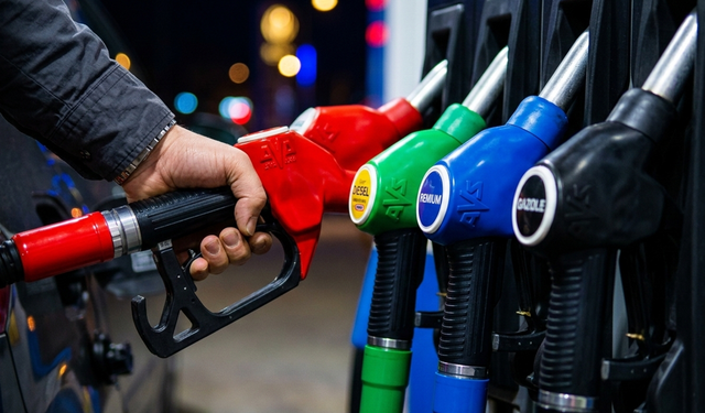 Akaryakıt zammının büyük bölümünü devlet karşılayacak