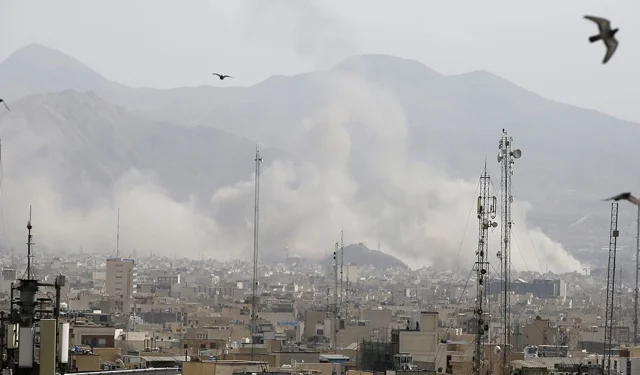 İsrail ordusu: "Tahran’a geniş çaplı bir saldırı dalgası başlatıldı"