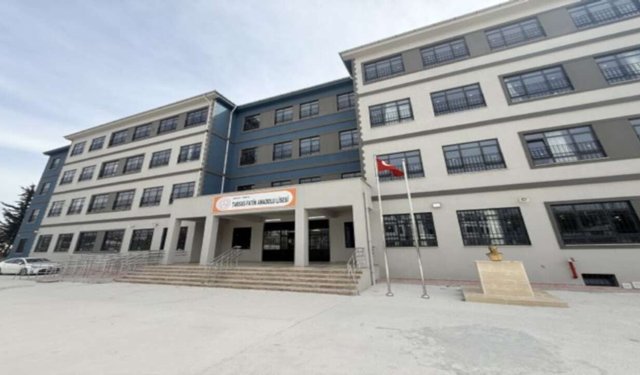 Tarsus’ta bir lise öğrencisi silahla yakalandı