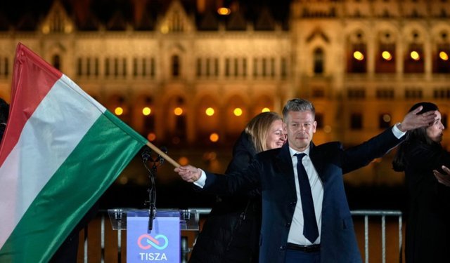 Macaristan'da 16 yıllık iktidarın sonu: Magyar zafere ulaştı