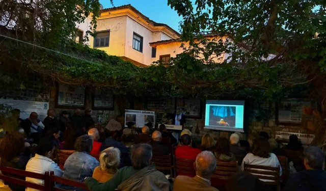 Ameliyathaneden okyanusa uzanan hikaye Kuşadası'nda anlatıldı