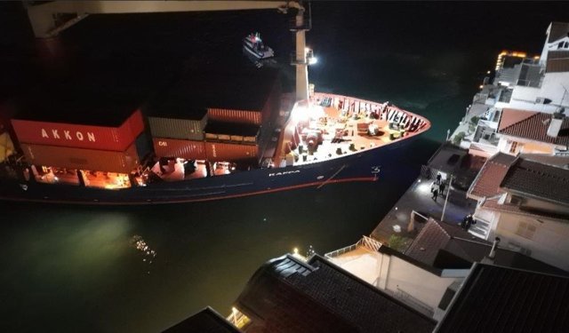 Yalıya metreler kala durabildi