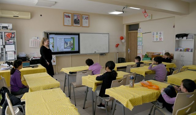 Kuşadası Belediyesi'nden Çocuklara Çevre ve Geri Dönüşüm Eğitimi
