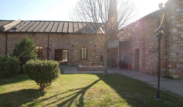 Nevzat Biçer Parkı'ndaki bina Efeler Belediyesinden alındı mı?