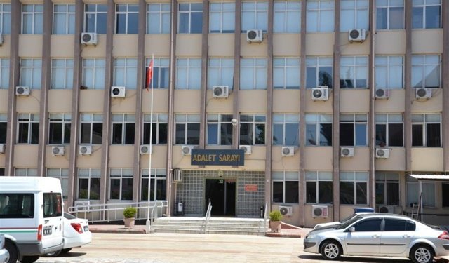 Köşk’te okula bıçakla gelen öğrenciye ev hapsi