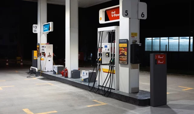 Akaryakıtta beklenen zamlar iptal edildi