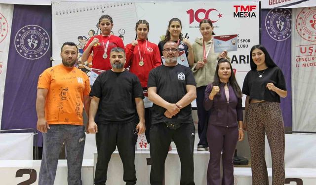 Aydınlı sporcular Uşak'tan madalya ile döndü
