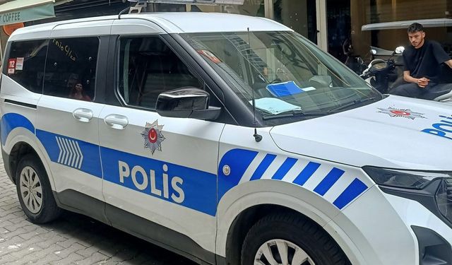 Efeler'de yalnız yaşayan kadın evinde ölü bulundu
