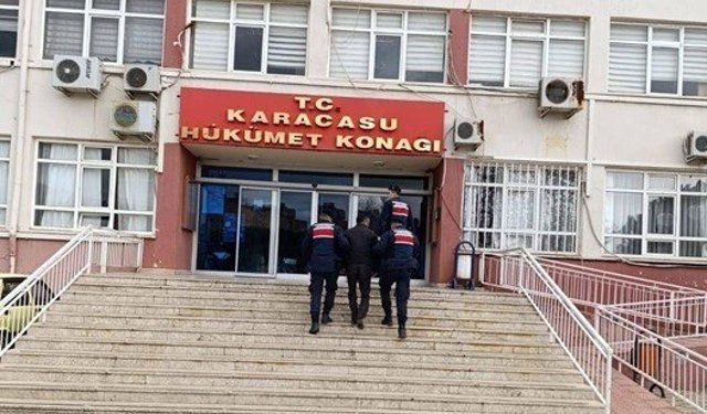 Karacasu'da ruhsatsız silahlar ve tarihi eserler ele geçirildi