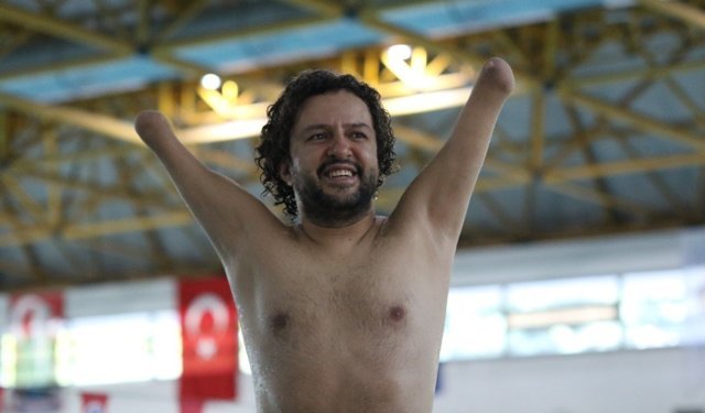 Engelleri sporla aştı
