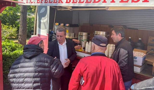 Başkan Yetişkin'den vatandaşlara çay ikramı