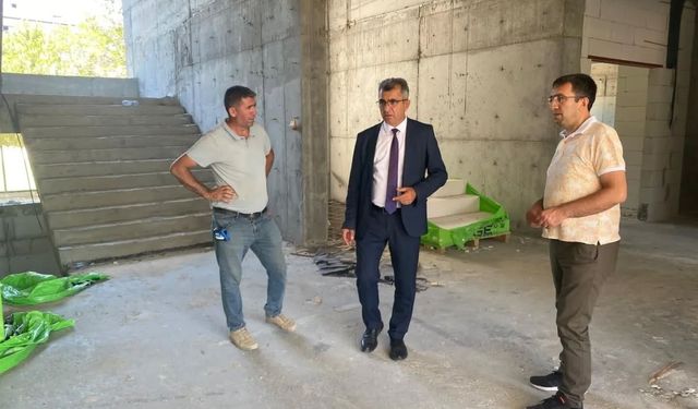 Söke Atatürk Ortaokulu inşaatında çalışmalar sürüyor