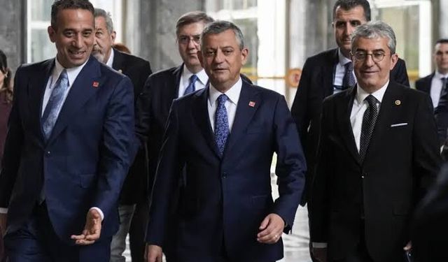 Özgür Özel'den kurultay hamlesi!