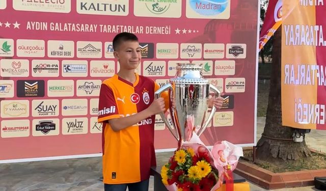 Aydın sarı-kırmızıya büründü! Şampiyonluk kupası büyük ilgi gördü