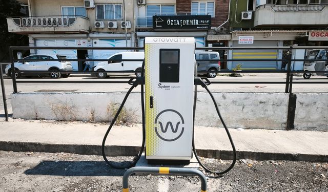 Efeler Belediyesi'nin elektrikli araç şarj istasyonları hizmette