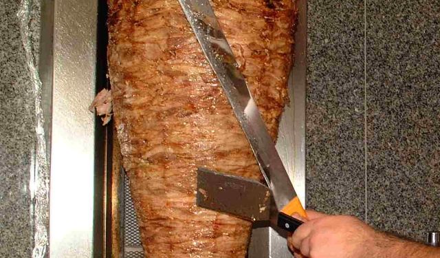 Almanya'da döner kavgası: 3 kişi hafif yaralandı