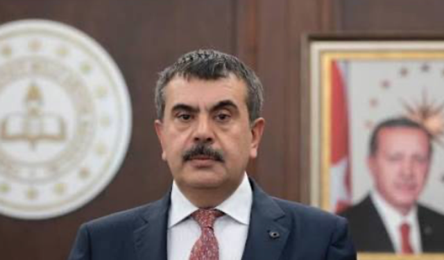 Yusuf Tekin'den özel okullarda çalışan öğretmenlere, "40 bin TL alan varsa bana başvursun"