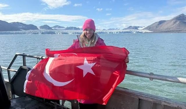 Kuzey Kutbu'nda yüzen ilk Türk!