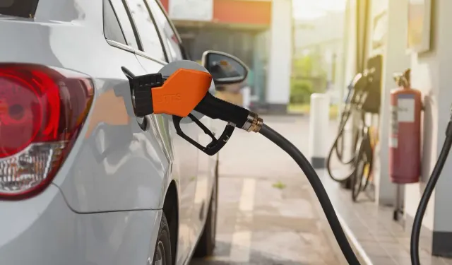 Benzine zam geldi