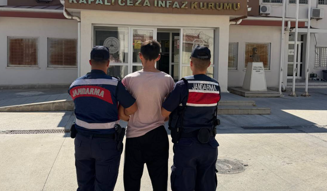 Kuşadası'nda 25 yıl hapis cezası bulunan şahıs yakalandı