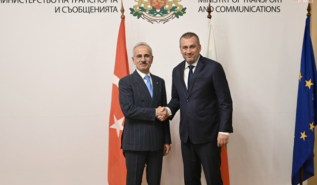 Bakan Uraloğlu, Peev ile görüştü