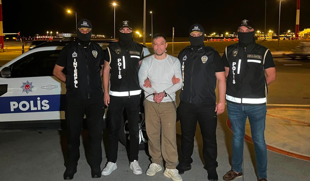 Suç örgütü elebaşı Kurtuluş Türkiye'ye getirildi