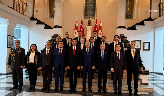 YÖK Başkanı Özvar, Gürcistan Eğitim, Bilim ve Gençlik Bakanı Givi Mikanadze ile Mutabakat Zaptı'nı imzaladı