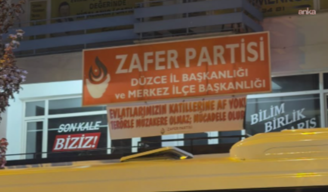 Ümit Özdağ'dan Düzce'de pankartın kaldırılmasına tepki!