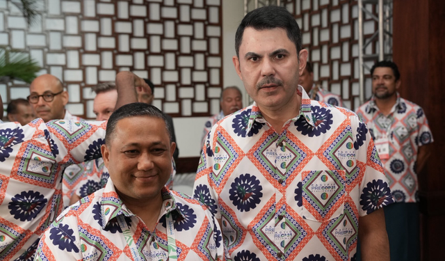 Murat Kurum, Fiji’de Nepal Dışişleri Bakanı Khanal ile görüştü