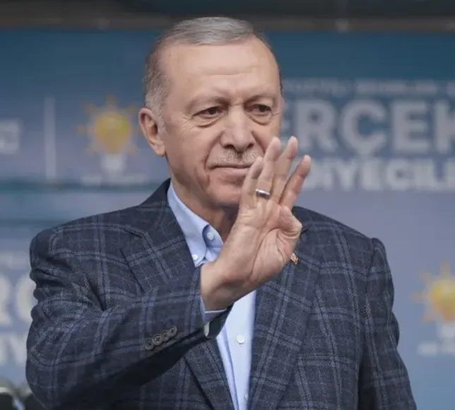 Erdoğan: Emekli maaşlarını tekrar masaya yatıracağız