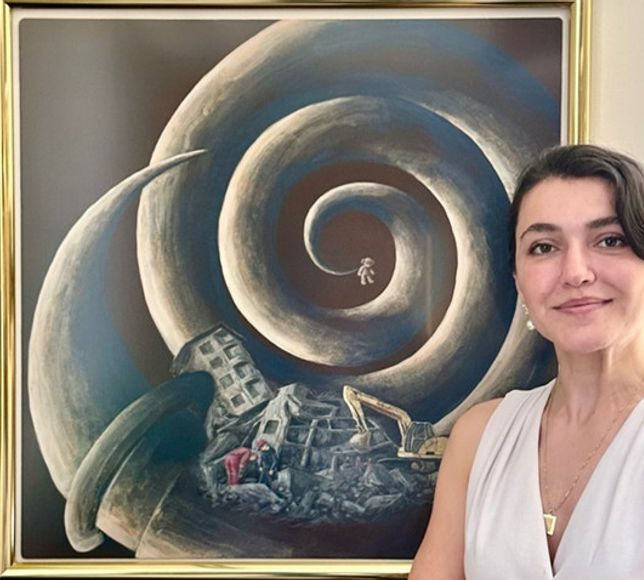 Türk doktora öğrencisinin 6 Şubat depremini tasvir ettiği tablosu ABD'de birinci seçildi