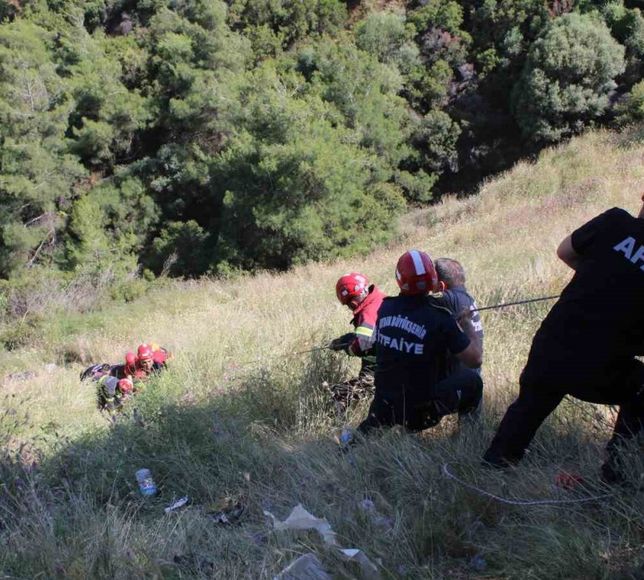 Efeler'de AK Partili eski başkan motosikletle uçuruma yuvarlandı