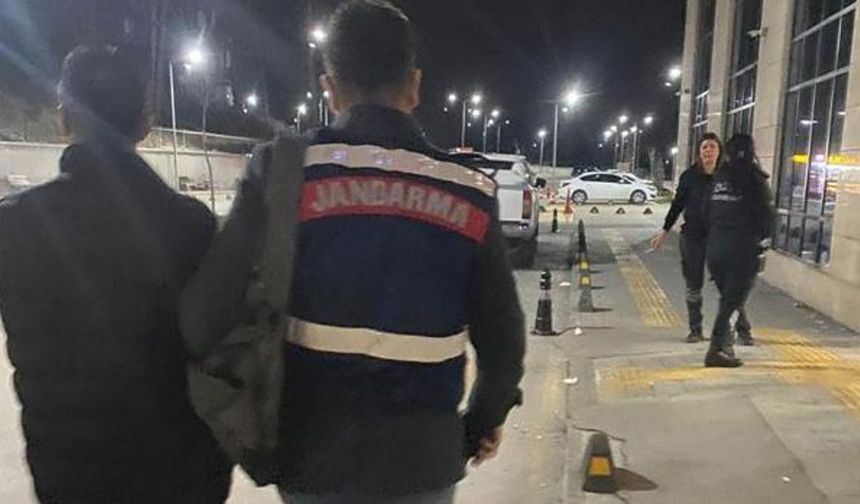 İzmir merkezli 9 ilde DHKP-C ve MLKP'ye operasyon: 21 şüpheli gözaltında