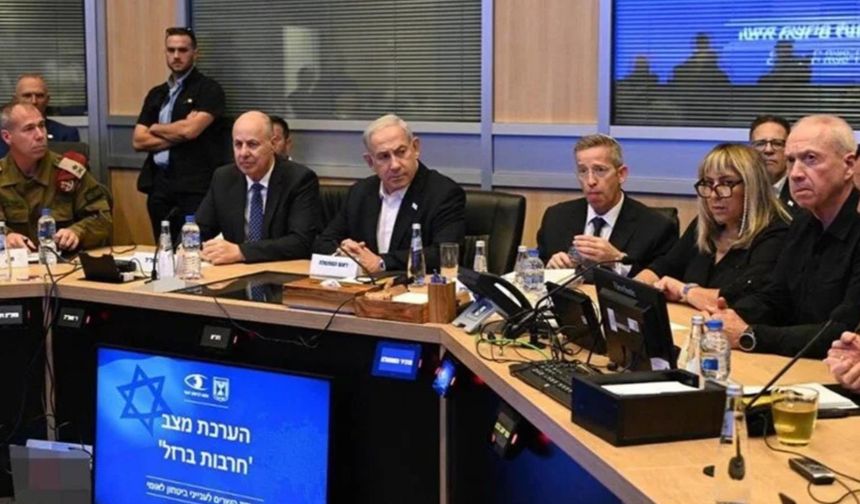 İsrail Savaş Kabinesi üyesi: Esir takası anlaşması imzalanmazsa hükümet düşebilir