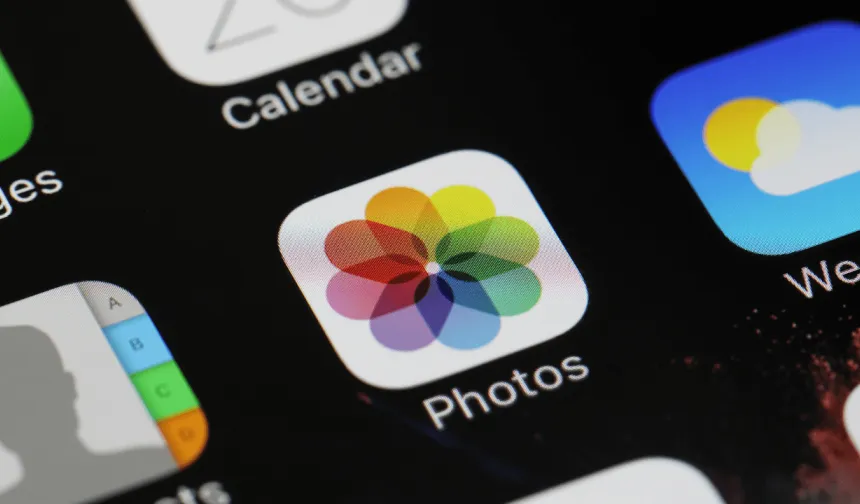 Apple, Fotoğraflar uygulamasına yapay zeka desteği getiriyor