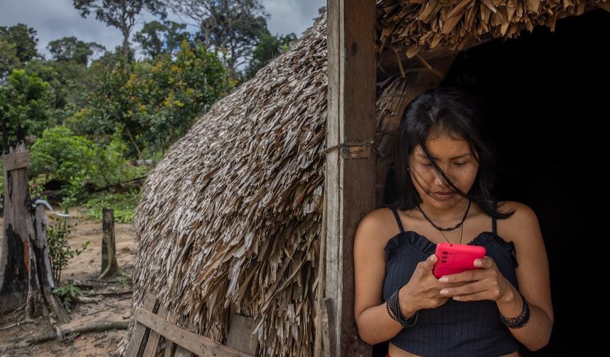 NYT internetin ulaştığı son sınırı yazdı: Uzak Amazon kabileleri